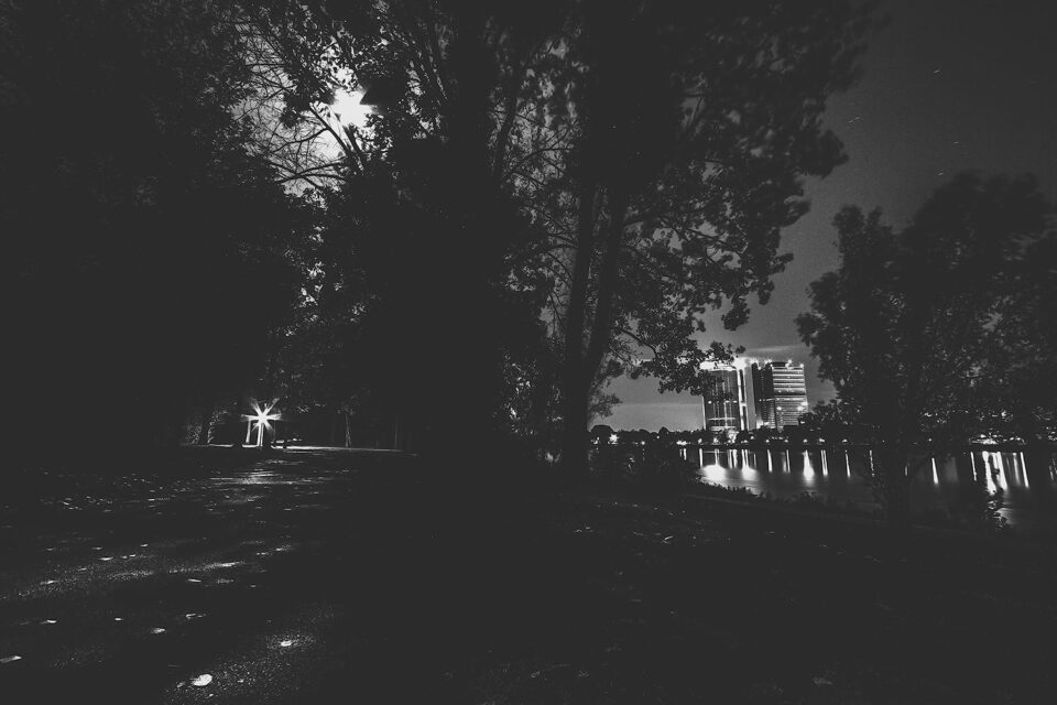 Bonn Beuel Rhein at night